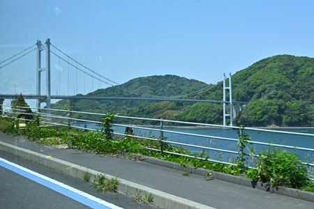 L勴