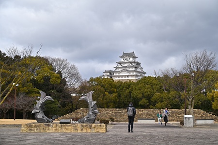 城見台公園から天守